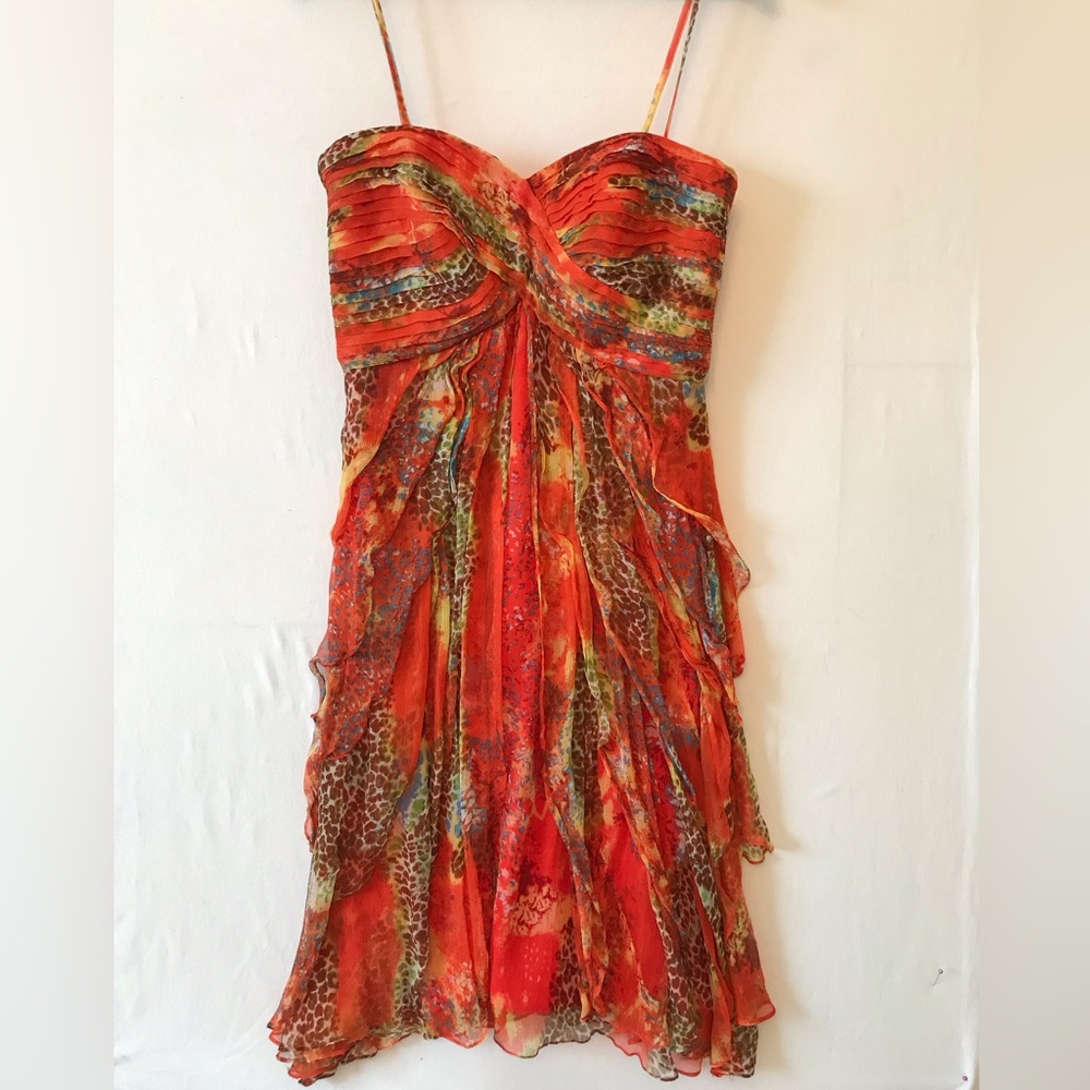 Vibrant Strapless Dress with Multicolor Pattern